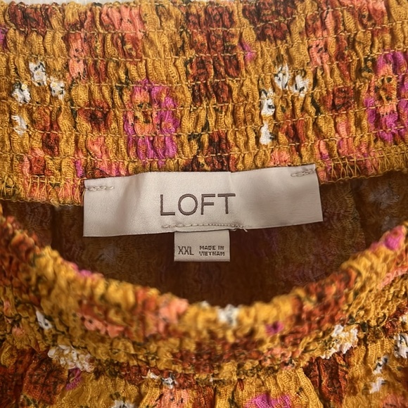 LOFT Flutter Sleeve Top - XXL - Picture 2 of 3
